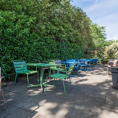 Hotell Campanile Nature - Parc Des Exposition