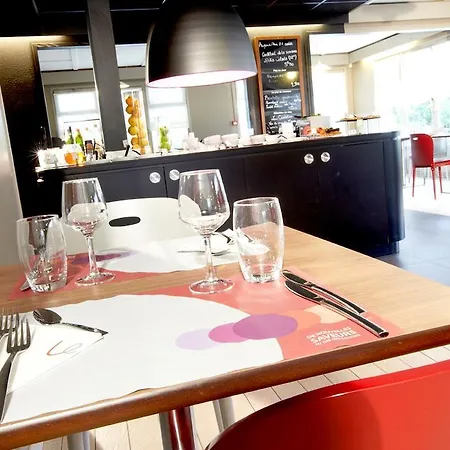 Campanile - Parc Des Expositions Hotel