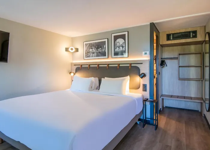 Hotel Campanile Nature - Colmar Parc Des Exposition 3*